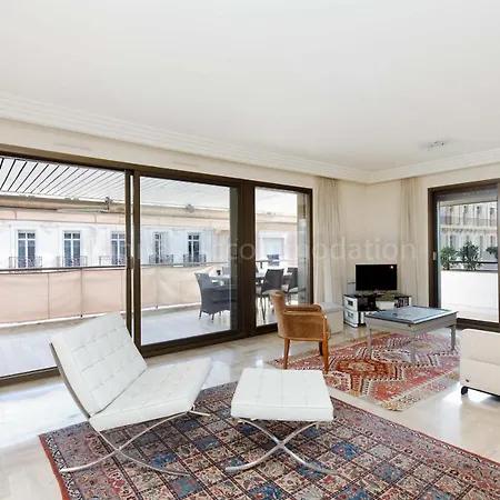 Apartment Gray 4f1 *